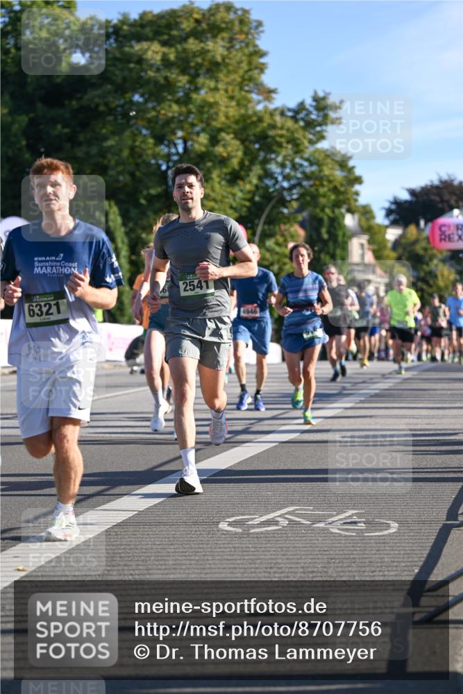07.09.2025 - BARMER Alsterlauf Dr. Thomas Lammeyer http://msf.ph/oto/8707756 07.09.2025 09:28:46 Laufen 6321, 2541, 4946 meine-sportfotos.de