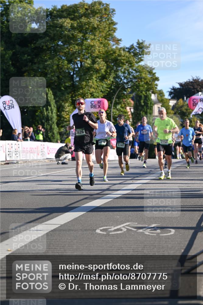 07.09.2025 - BARMER Alsterlauf Dr. Thomas Lammeyer http://msf.ph/oto/8707775 07.09.2025 09:28:50 Laufen 2626, 4196, 5340, 2891, 2790 meine-sportfotos.de