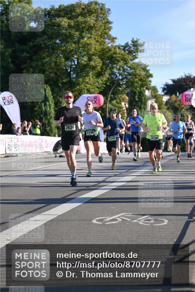 07.09.2025 - BARMER Alsterlauf Dr. Thomas Lammeyer http://msf.ph/oto/8707777 07.09.2025 09:28:50 Laufen 2626, 4196, 5340, 2790 meine-sportfotos.de