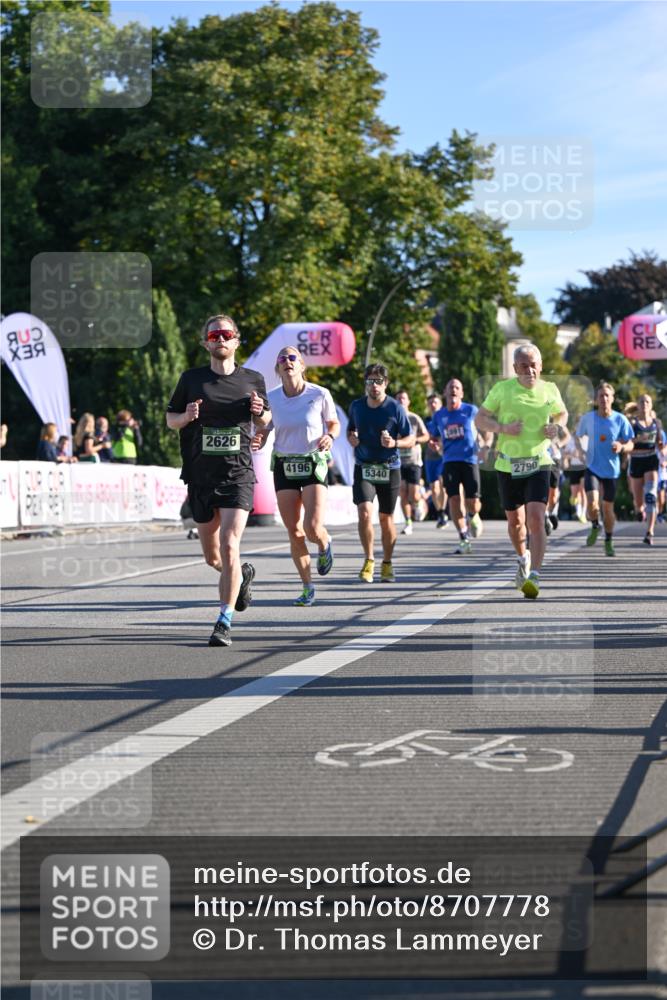 07.09.2025 - BARMER Alsterlauf Dr. Thomas Lammeyer http://msf.ph/oto/8707778 07.09.2025 09:28:50 Laufen 2626, 4196, 5340, 2790, 54 meine-sportfotos.de