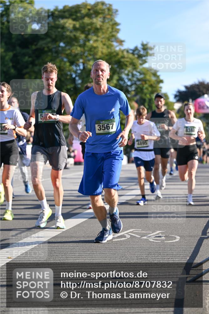 07.09.2025 - BARMER Alsterlauf Dr. Thomas Lammeyer http://msf.ph/oto/8707832 07.09.2025 09:28:59 Laufen 3567, 4895, 8368 meine-sportfotos.de