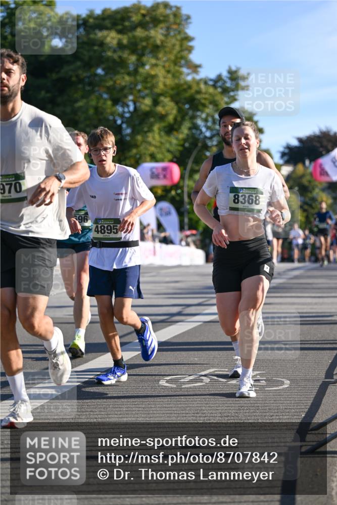 07.09.2025 - BARMER Alsterlauf Dr. Thomas Lammeyer http://msf.ph/oto/8707842 07.09.2025 09:29:01 Laufen 970, 96, 4895, 8368 meine-sportfotos.de
