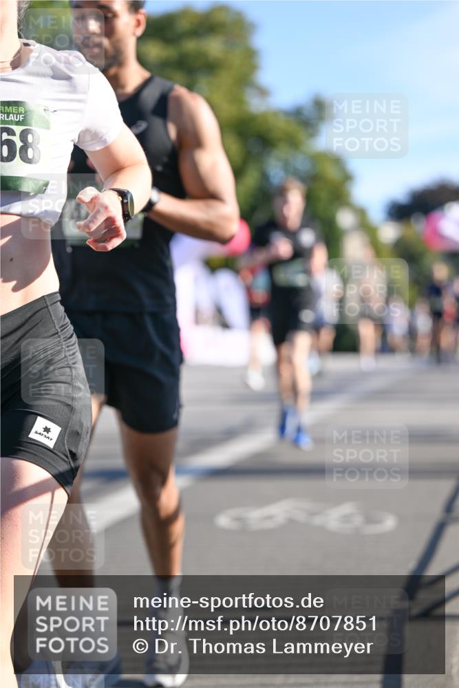 07.09.2025 - BARMER Alsterlauf Dr. Thomas Lammeyer http://msf.ph/oto/8707851 07.09.2025 09:29:02 Laufen 68, 990 meine-sportfotos.de