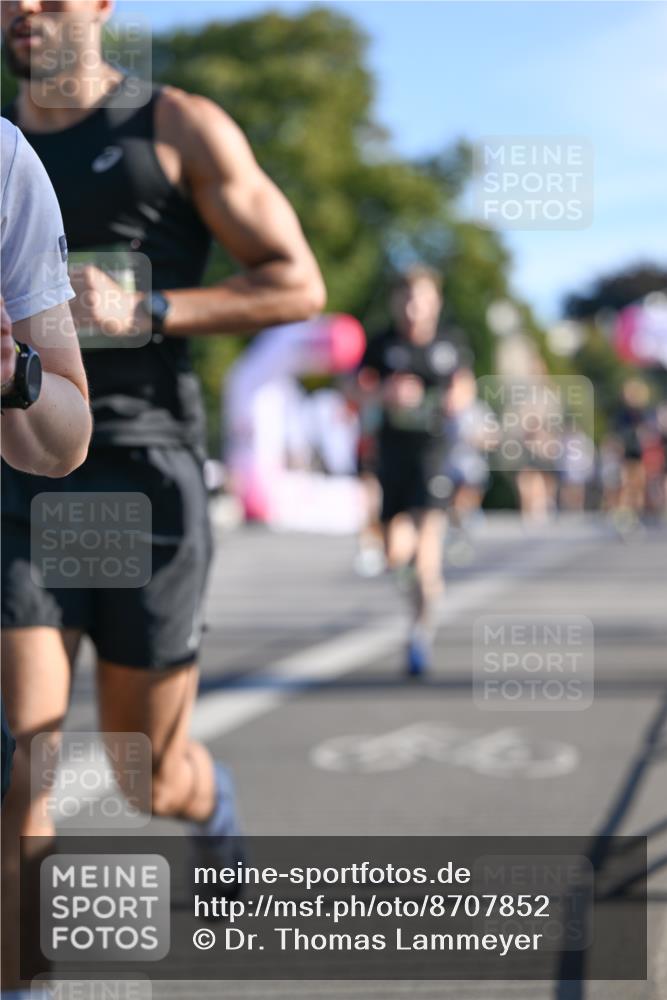 07.09.2025 - BARMER Alsterlauf Dr. Thomas Lammeyer http://msf.ph/oto/8707852 07.09.2025 09:29:02 Laufen  meine-sportfotos.de
