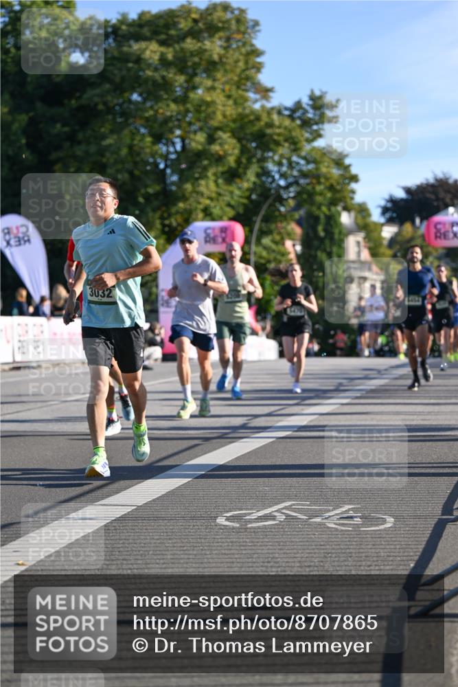 07.09.2025 - BARMER Alsterlauf Dr. Thomas Lammeyer http://msf.ph/oto/8707865 07.09.2025 09:29:05 Laufen 3032 meine-sportfotos.de