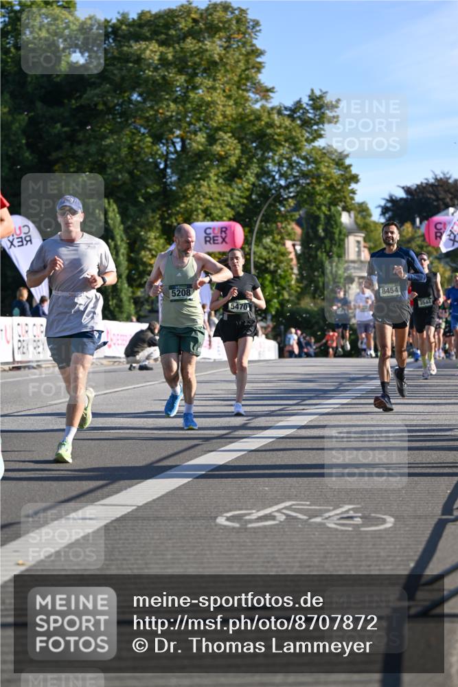 07.09.2025 - BARMER Alsterlauf Dr. Thomas Lammeyer http://msf.ph/oto/8707872 07.09.2025 09:29:06 Laufen 45, 5208, 8454, 5470, 3544, 54 meine-sportfotos.de