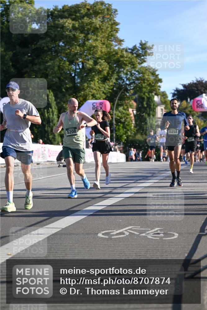 07.09.2025 - BARMER Alsterlauf Dr. Thomas Lammeyer http://msf.ph/oto/8707874 07.09.2025 09:29:06 Laufen 5208, 5470, 8454, 54 meine-sportfotos.de