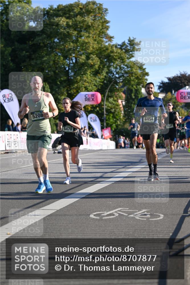 07.09.2025 - BARMER Alsterlauf Dr. Thomas Lammeyer http://msf.ph/oto/8707877 07.09.2025 09:29:07 Laufen 5208, 5470, 8454, 3544, 59 meine-sportfotos.de