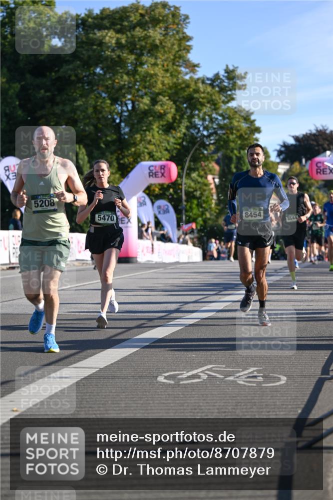 07.09.2025 - BARMER Alsterlauf Dr. Thomas Lammeyer http://msf.ph/oto/8707879 07.09.2025 09:29:07 Laufen 3, 5208, 5470, 8454, 54, 3544 meine-sportfotos.de