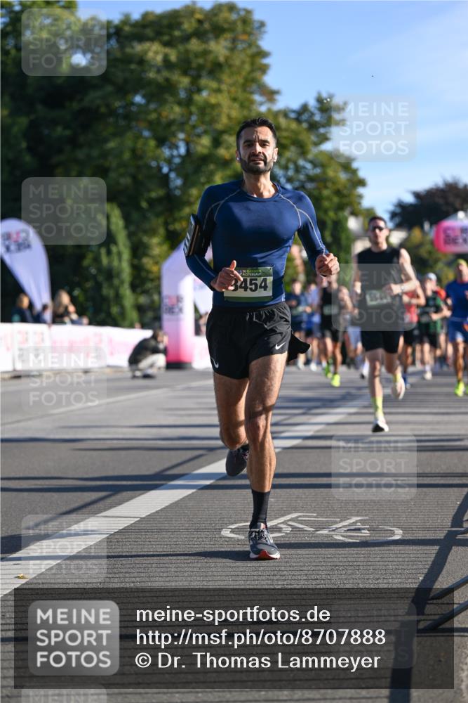 07.09.2025 - BARMER Alsterlauf Dr. Thomas Lammeyer http://msf.ph/oto/8707888 07.09.2025 09:29:09 Laufen 30, 136, 3454 meine-sportfotos.de