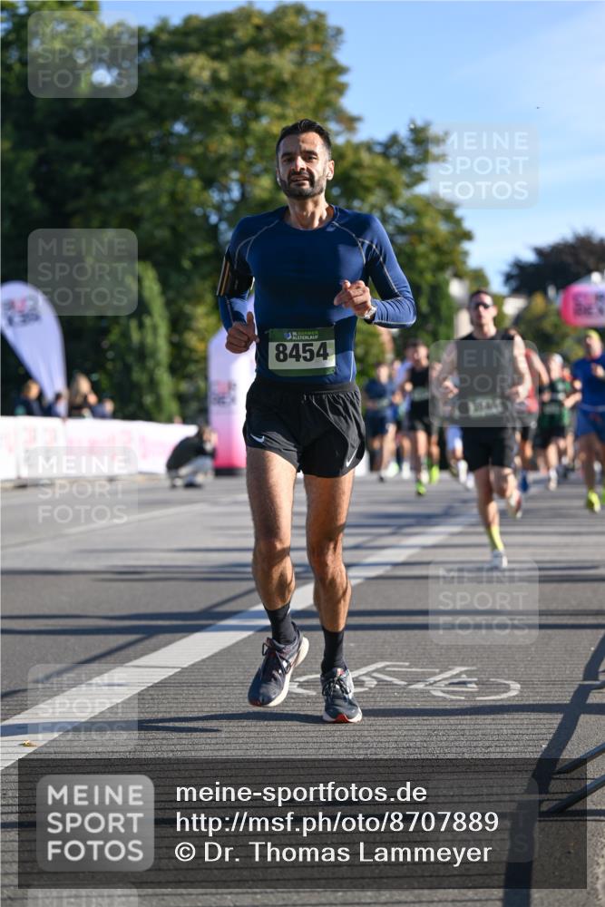 07.09.2025 - BARMER Alsterlauf Dr. Thomas Lammeyer http://msf.ph/oto/8707889 07.09.2025 09:29:09 Laufen 912, 36, 8454 meine-sportfotos.de