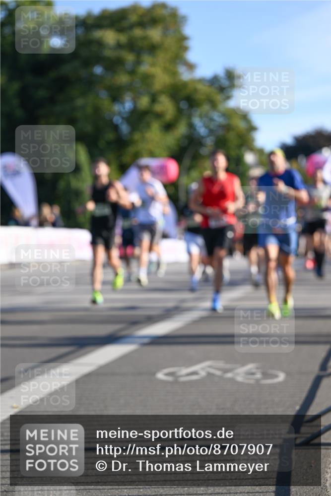 07.09.2025 - BARMER Alsterlauf Dr. Thomas Lammeyer http://msf.ph/oto/8707907 07.09.2025 09:29:11 Laufen  meine-sportfotos.de