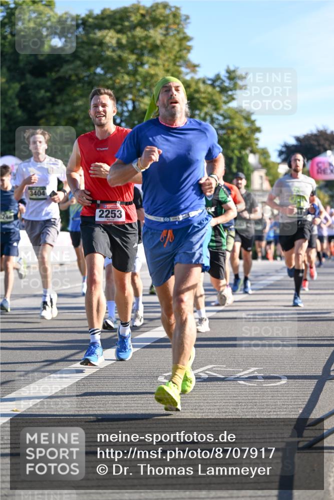 07.09.2025 - BARMER Alsterlauf Dr. Thomas Lammeyer http://msf.ph/oto/8707917 07.09.2025 09:29:13 Laufen 3404, 2253 meine-sportfotos.de