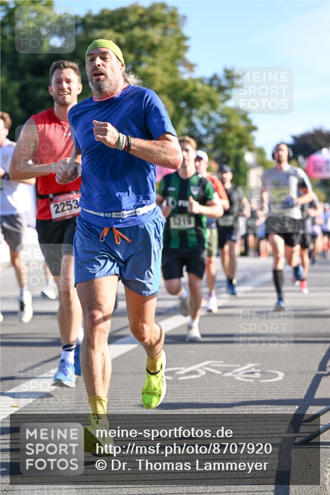 07.09.2025 - BARMER Alsterlauf Dr. Thomas Lammeyer http://msf.ph/oto/8707920 07.09.2025 09:29:14 Laufen 2253, 1219 meine-sportfotos.de