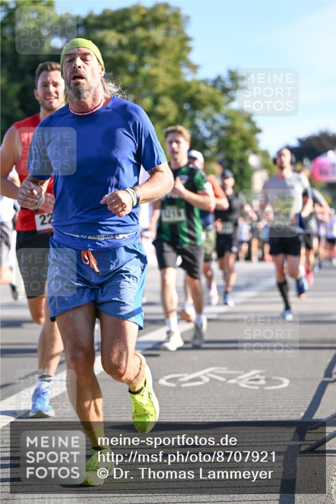 07.09.2025 - BARMER Alsterlauf Dr. Thomas Lammeyer http://msf.ph/oto/8707921 07.09.2025 09:29:14 Laufen 22, 12113 meine-sportfotos.de