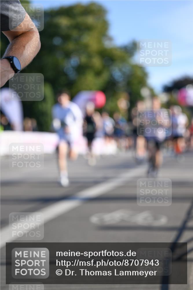 07.09.2025 - BARMER Alsterlauf Dr. Thomas Lammeyer http://msf.ph/oto/8707943 07.09.2025 09:29:18 Laufen  meine-sportfotos.de