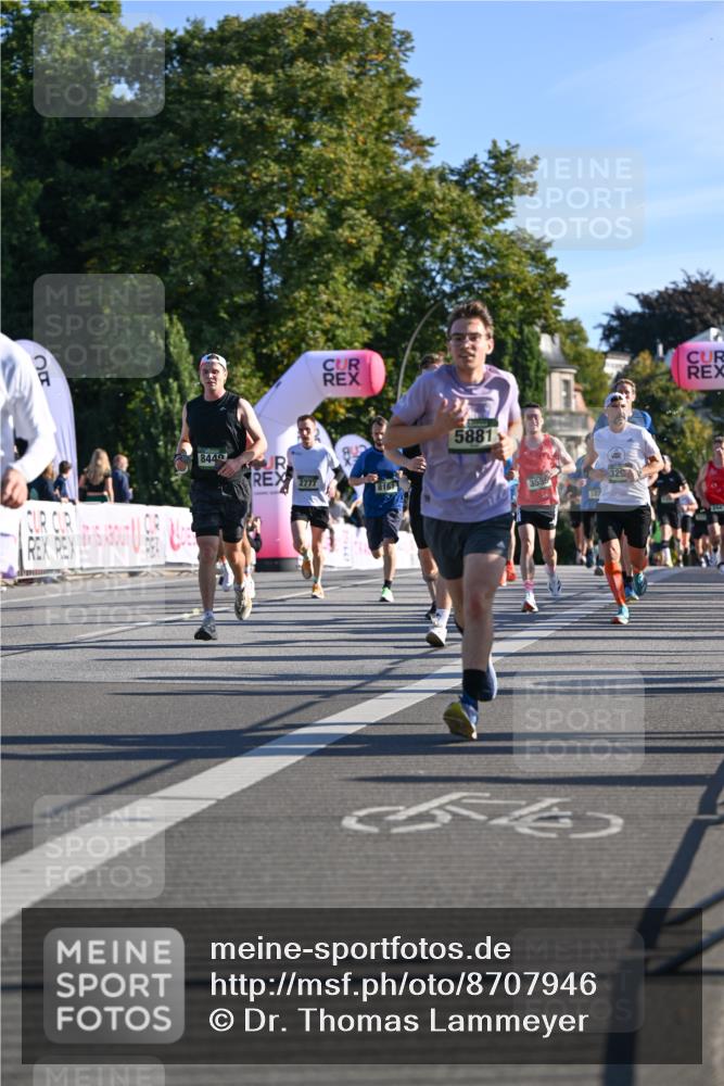 07.09.2025 - BARMER Alsterlauf Dr. Thomas Lammeyer http://msf.ph/oto/8707946 07.09.2025 09:29:19 Laufen 65, 8449, 2777, 8161, 5881, 355, 329, 554 meine-sportfotos.de