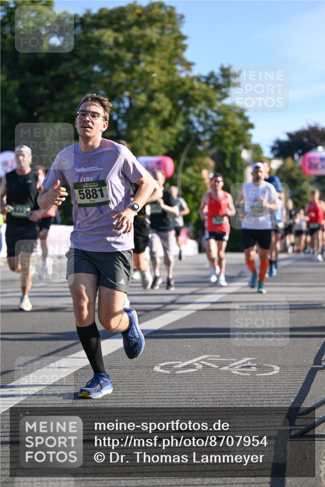 07.09.2025 - BARMER Alsterlauf Dr. Thomas Lammeyer http://msf.ph/oto/8707954 07.09.2025 09:29:20 Laufen 5881, 594 meine-sportfotos.de