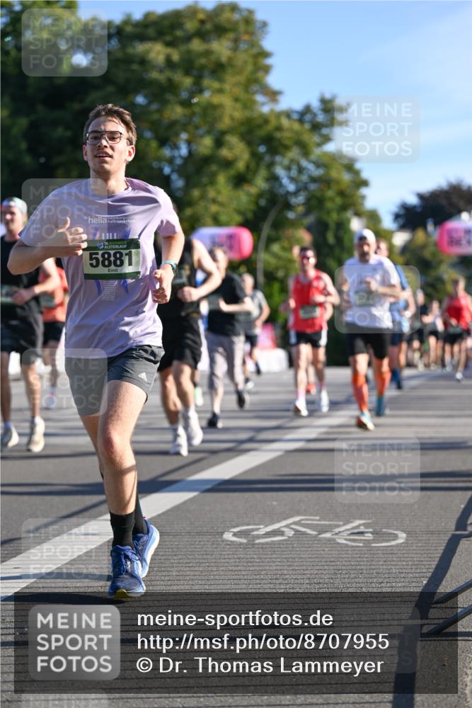 07.09.2025 - BARMER Alsterlauf Dr. Thomas Lammeyer http://msf.ph/oto/8707955 07.09.2025 09:29:20 Laufen 136, 5881, 54 meine-sportfotos.de