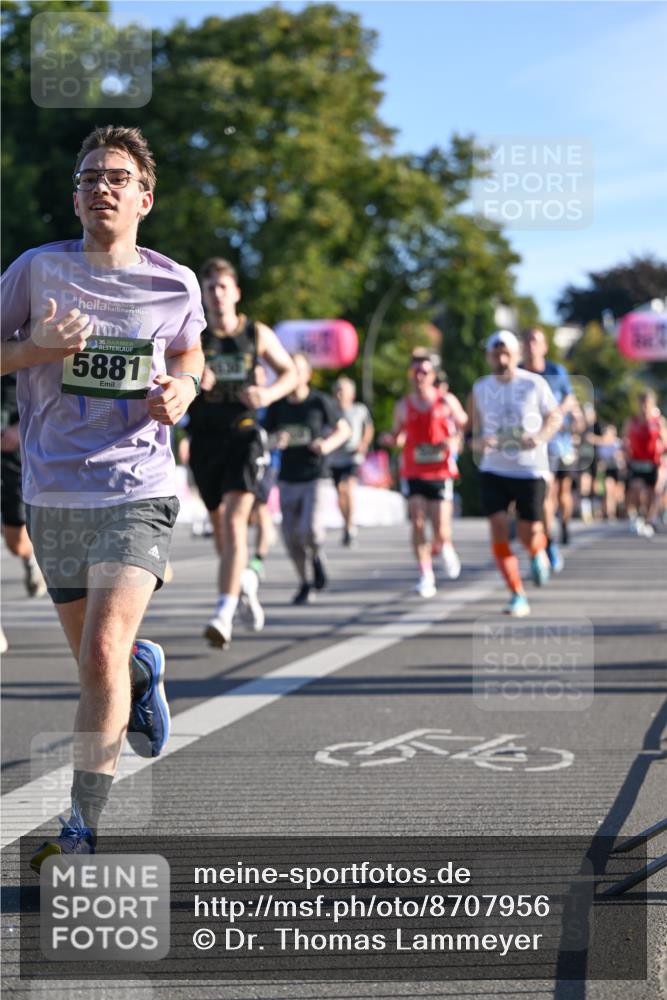 07.09.2025 - BARMER Alsterlauf Dr. Thomas Lammeyer http://msf.ph/oto/8707956 07.09.2025 09:29:20 Laufen 136, 5881 meine-sportfotos.de