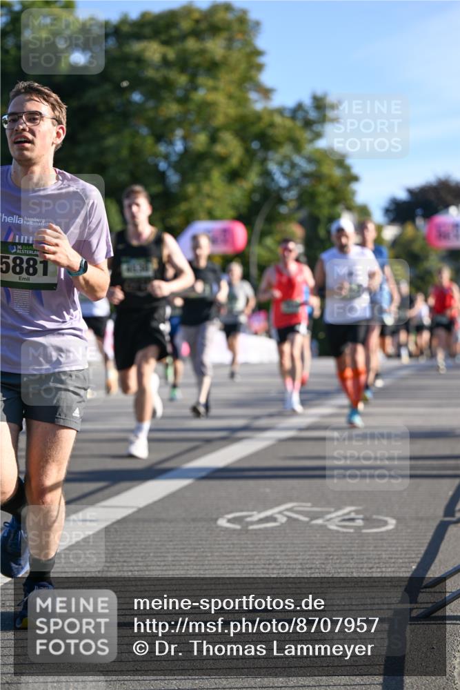 07.09.2025 - BARMER Alsterlauf Dr. Thomas Lammeyer http://msf.ph/oto/8707957 07.09.2025 09:29:21 Laufen 36, 5881, 64 meine-sportfotos.de