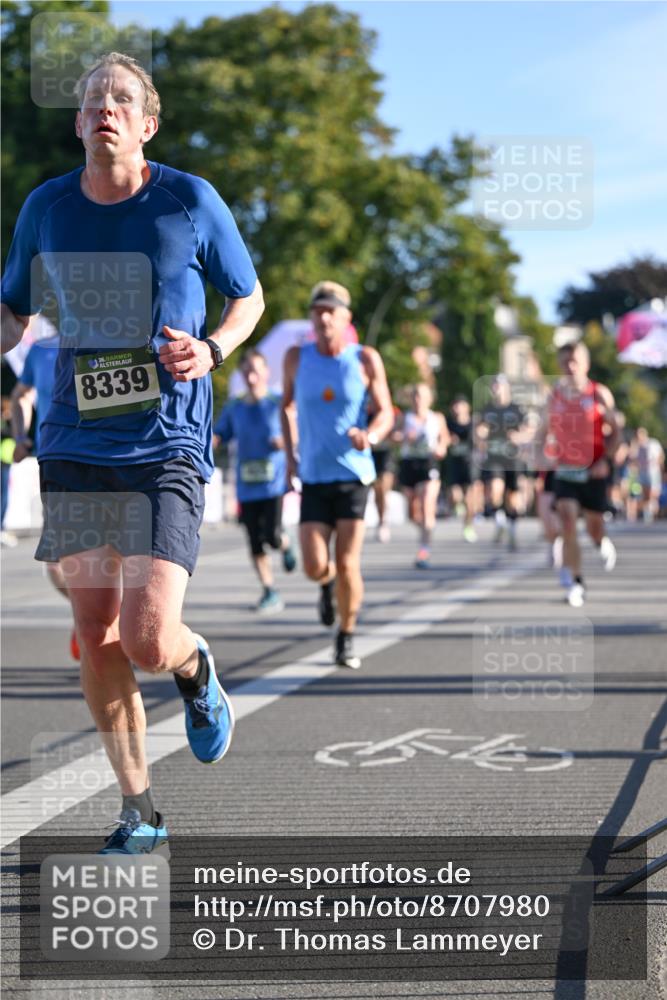 07.09.2025 - BARMER Alsterlauf Dr. Thomas Lammeyer http://msf.ph/oto/8707980 07.09.2025 09:29:24 Laufen 8339 meine-sportfotos.de