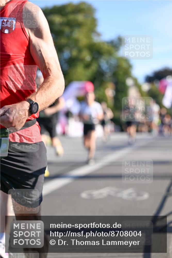 07.09.2025 - BARMER Alsterlauf Dr. Thomas Lammeyer http://msf.ph/oto/8708004 07.09.2025 09:29:28 Laufen 184, 644 meine-sportfotos.de