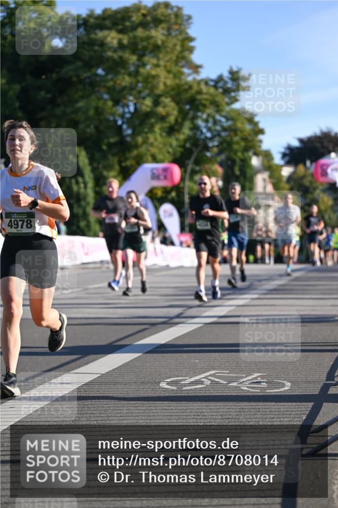 07.09.2025 - BARMER Alsterlauf Dr. Thomas Lammeyer http://msf.ph/oto/8708014 07.09.2025 09:29:30 Laufen 4978 meine-sportfotos.de