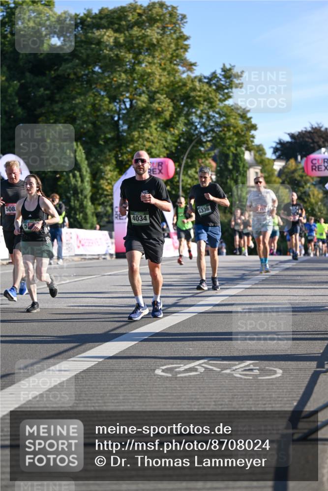07.09.2025 - BARMER Alsterlauf Dr. Thomas Lammeyer http://msf.ph/oto/8708024 07.09.2025 09:29:31 Laufen 508, 4034, 4336, 449 meine-sportfotos.de