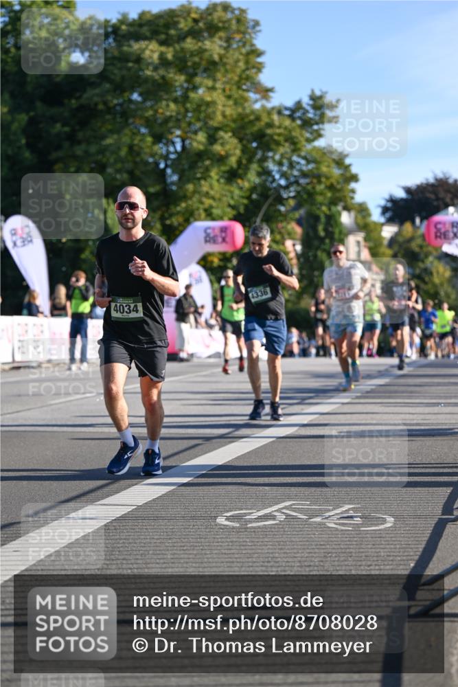 07.09.2025 - BARMER Alsterlauf Dr. Thomas Lammeyer http://msf.ph/oto/8708028 07.09.2025 09:29:32 Laufen 4034, 4336 meine-sportfotos.de