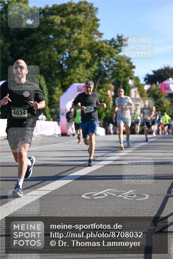 07.09.2025 - BARMER Alsterlauf Dr. Thomas Lammeyer http://msf.ph/oto/8708032 07.09.2025 09:29:32 Laufen 4034, 4336, 45 meine-sportfotos.de