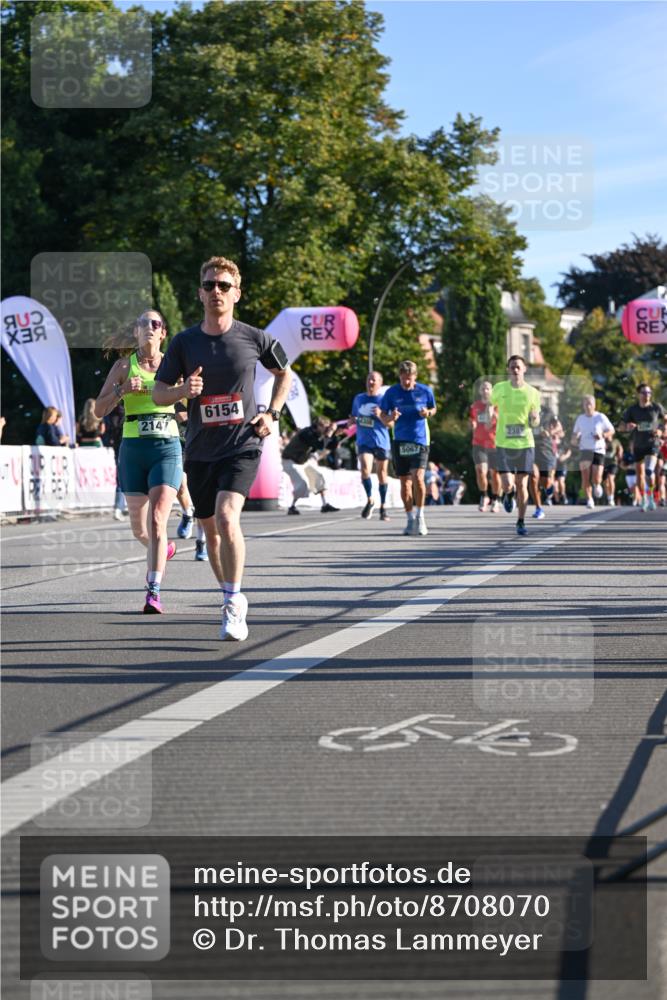 07.09.2025 - BARMER Alsterlauf Dr. Thomas Lammeyer http://msf.ph/oto/8708070 07.09.2025 09:29:40 Laufen 2147, 6154, 5067, 238 meine-sportfotos.de