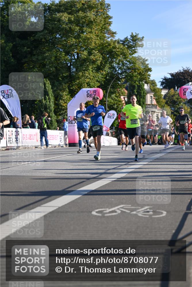 07.09.2025 - BARMER Alsterlauf Dr. Thomas Lammeyer http://msf.ph/oto/8708077 07.09.2025 09:29:41 Laufen 4308, 5067, 4304, 2383, 3206, 554 meine-sportfotos.de