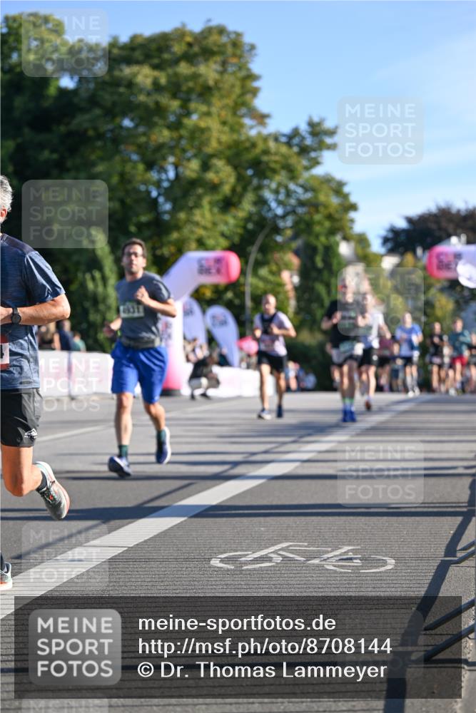 07.09.2025 - BARMER Alsterlauf Dr. Thomas Lammeyer http://msf.ph/oto/8708144 07.09.2025 09:29:54 Laufen  meine-sportfotos.de