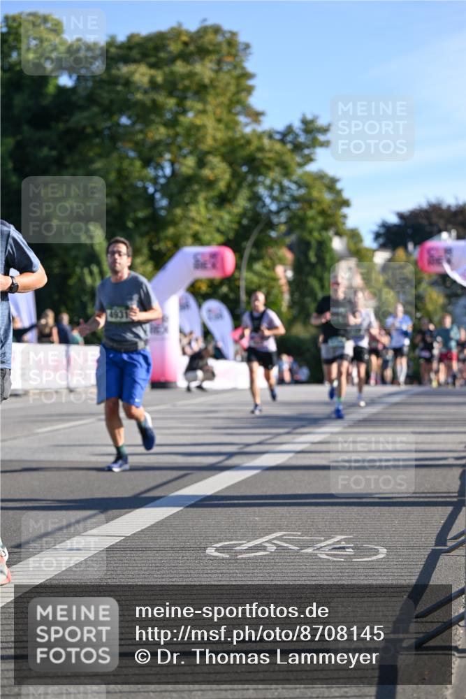 07.09.2025 - BARMER Alsterlauf Dr. Thomas Lammeyer http://msf.ph/oto/8708145 07.09.2025 09:29:55 Laufen  meine-sportfotos.de