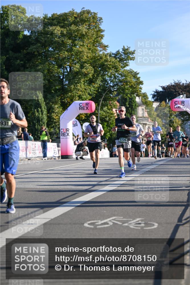 07.09.2025 - BARMER Alsterlauf Dr. Thomas Lammeyer http://msf.ph/oto/8708150 07.09.2025 09:29:56 Laufen 931, 3823, 5725, 5487, 554 meine-sportfotos.de