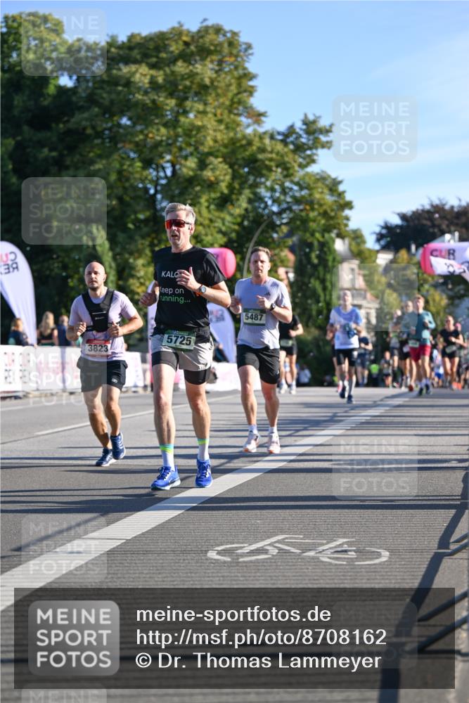 07.09.2025 - BARMER Alsterlauf Dr. Thomas Lammeyer http://msf.ph/oto/8708162 07.09.2025 09:29:58 Laufen 3823, 5725, 5487 meine-sportfotos.de