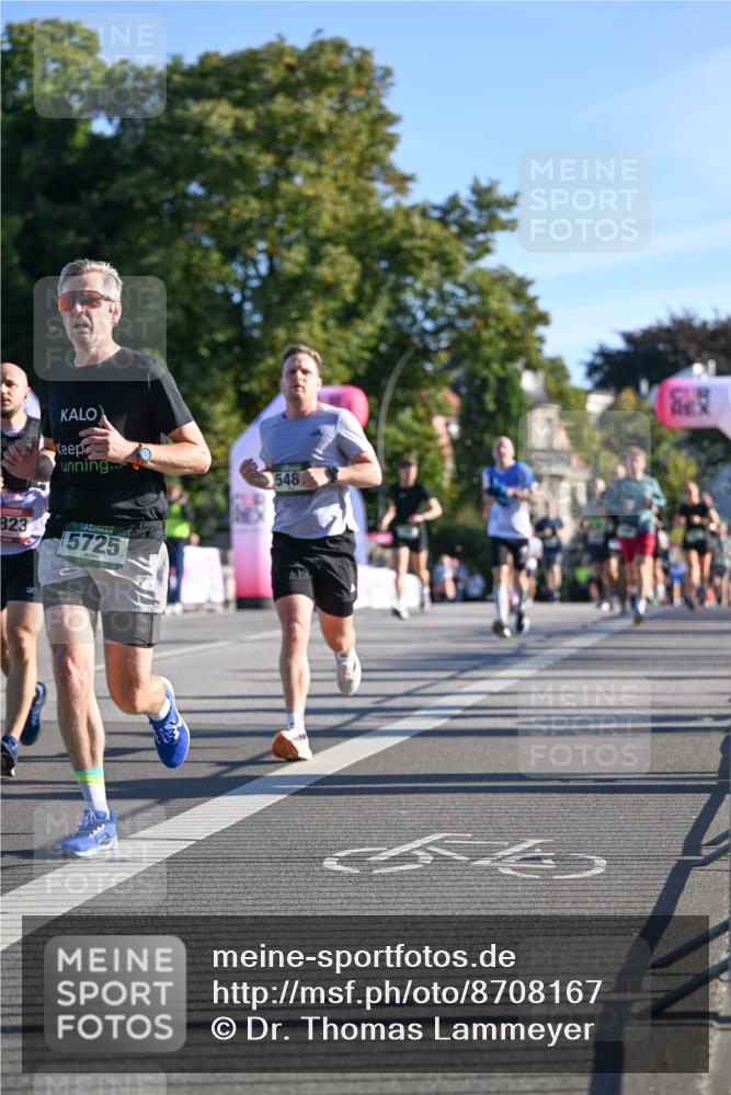 07.09.2025 - BARMER Alsterlauf Dr. Thomas Lammeyer http://msf.ph/oto/8708167 07.09.2025 09:29:58 Laufen 823, 15725, 548 meine-sportfotos.de