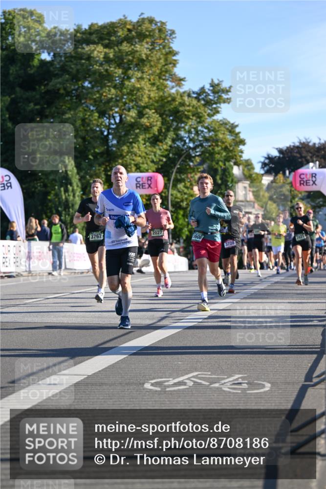 07.09.2025 - BARMER Alsterlauf Dr. Thomas Lammeyer http://msf.ph/oto/8708186 07.09.2025 09:30:02 Laufen 3767, 2027, 5606, 3728 meine-sportfotos.de