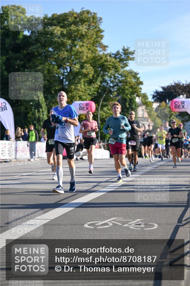 07.09.2025 - BARMER Alsterlauf Dr. Thomas Lammeyer http://msf.ph/oto/8708187 07.09.2025 09:30:02 Laufen 376, 2027, 5606, 2921 meine-sportfotos.de