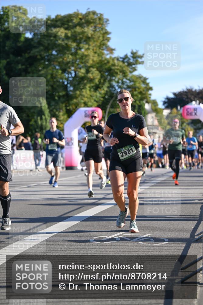 07.09.2025 - BARMER Alsterlauf Dr. Thomas Lammeyer http://msf.ph/oto/8708214 07.09.2025 09:30:06 Laufen 5091, 2921 meine-sportfotos.de