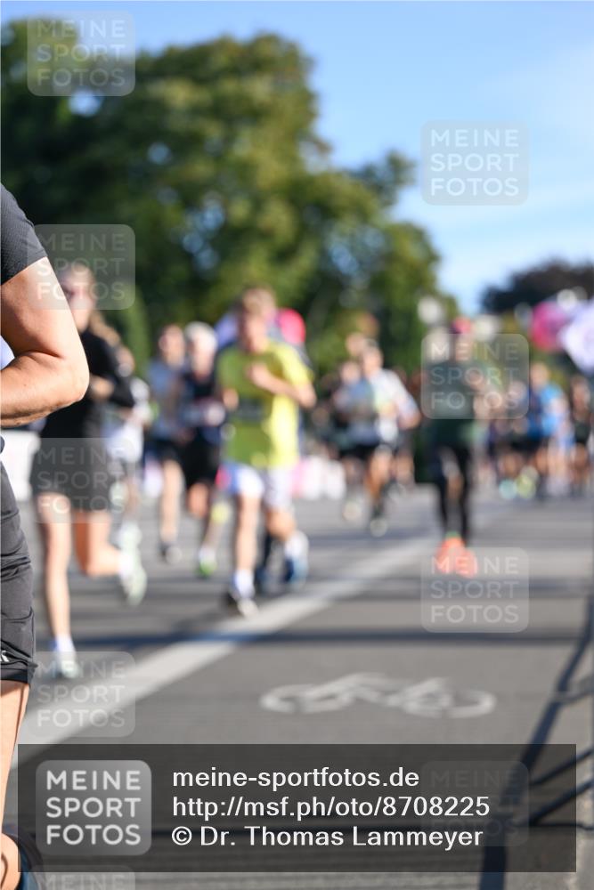 07.09.2025 - BARMER Alsterlauf Dr. Thomas Lammeyer http://msf.ph/oto/8708225 07.09.2025 09:30:08 Laufen  meine-sportfotos.de