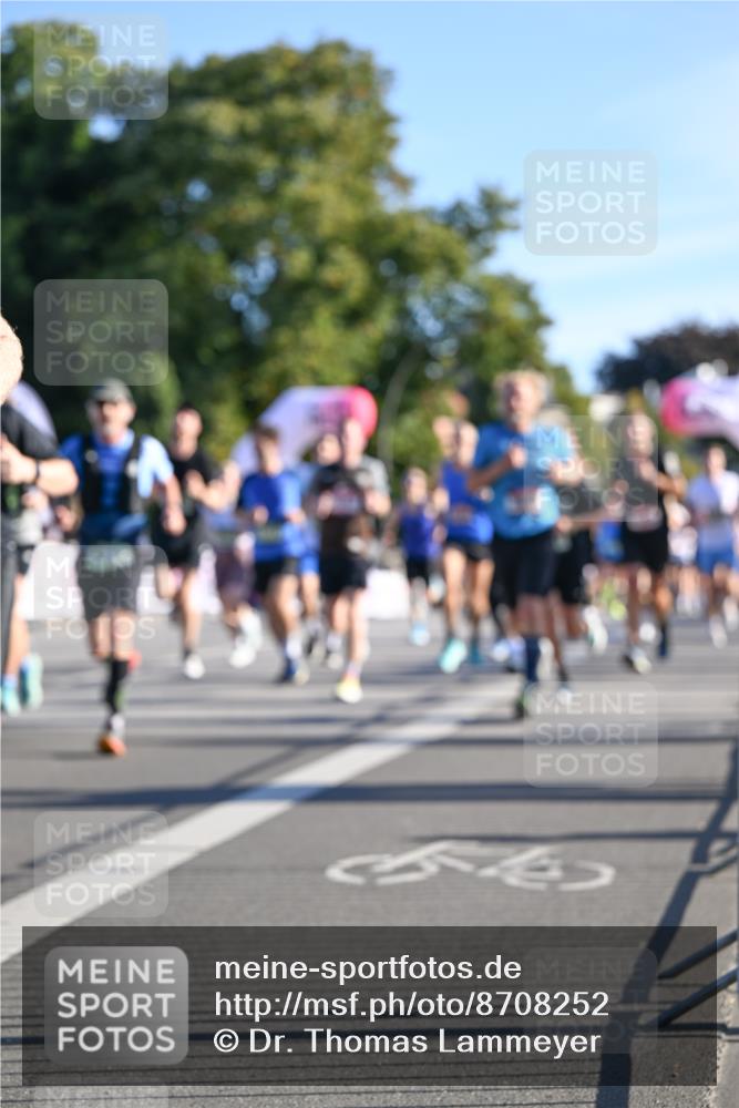 07.09.2025 - BARMER Alsterlauf Dr. Thomas Lammeyer http://msf.ph/oto/8708252 07.09.2025 09:30:12 Laufen 44 meine-sportfotos.de