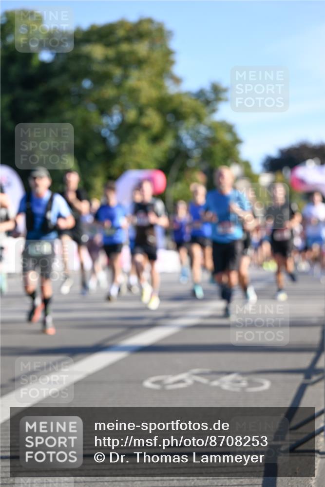 07.09.2025 - BARMER Alsterlauf Dr. Thomas Lammeyer http://msf.ph/oto/8708253 07.09.2025 09:30:12 Laufen 86 meine-sportfotos.de