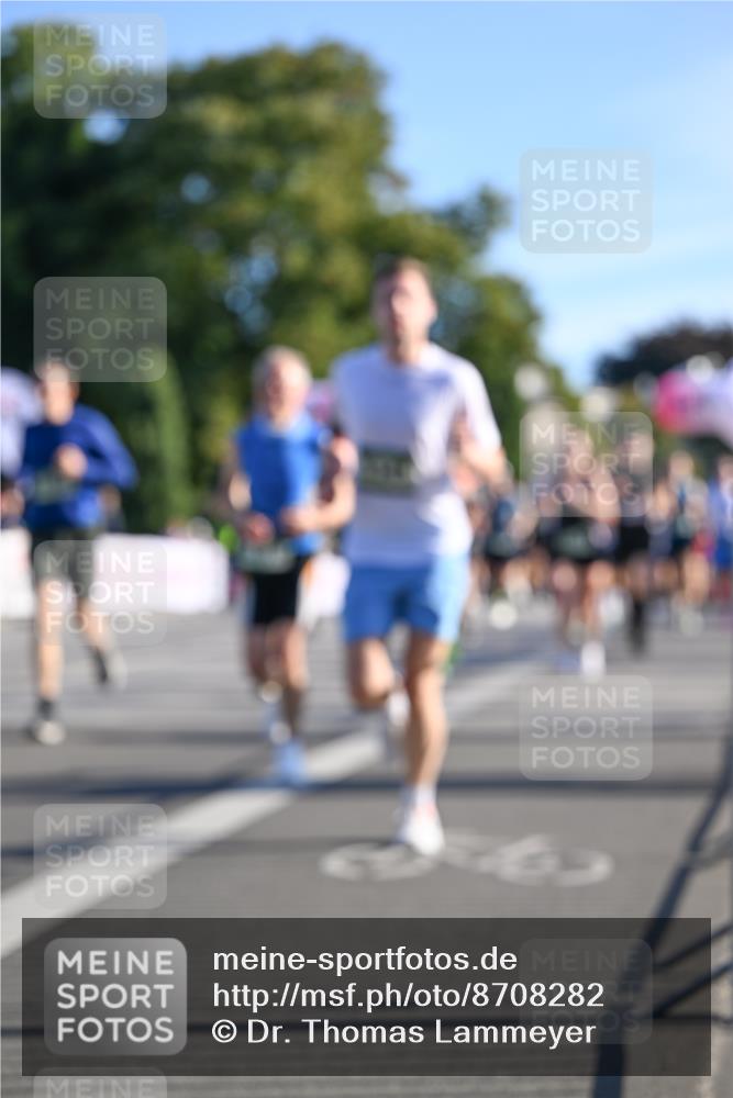 07.09.2025 - BARMER Alsterlauf Dr. Thomas Lammeyer http://msf.ph/oto/8708282 07.09.2025 09:30:17 Laufen  meine-sportfotos.de