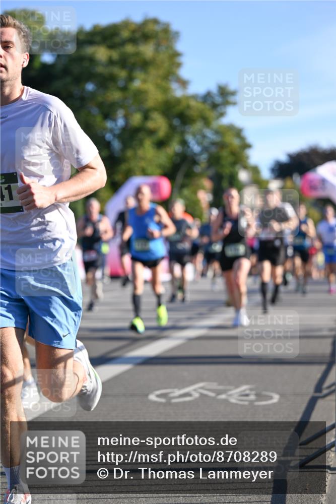 07.09.2025 - BARMER Alsterlauf Dr. Thomas Lammeyer http://msf.ph/oto/8708289 07.09.2025 09:30:18 Laufen 1 meine-sportfotos.de