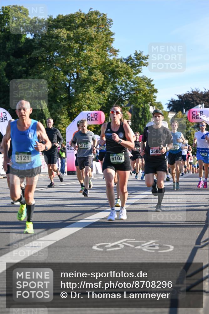 07.09.2025 - BARMER Alsterlauf Dr. Thomas Lammeyer http://msf.ph/oto/8708296 07.09.2025 09:30:19 Laufen 2121, 3175, 291, 6107, 3588, 554, 349, 8312 meine-sportfotos.de
