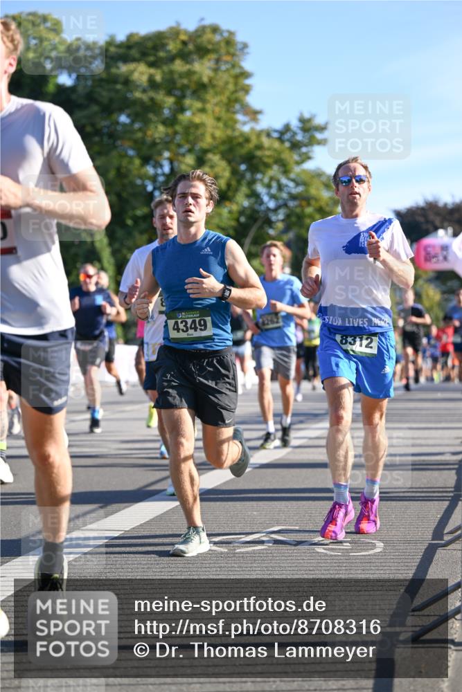 07.09.2025 - BARMER Alsterlauf Dr. Thomas Lammeyer http://msf.ph/oto/8708316 07.09.2025 09:30:23 Laufen 4349, 4262, 8312 meine-sportfotos.de