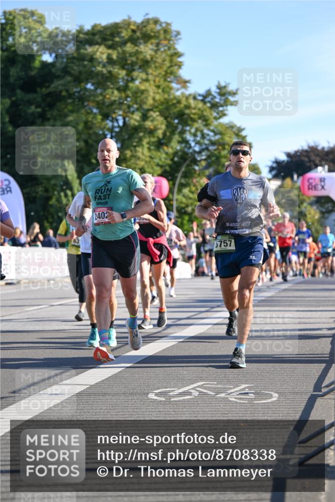 07.09.2025 - BARMER Alsterlauf Dr. Thomas Lammeyer http://msf.ph/oto/8708338 07.09.2025 09:30:27 Laufen 2402, 5757 meine-sportfotos.de