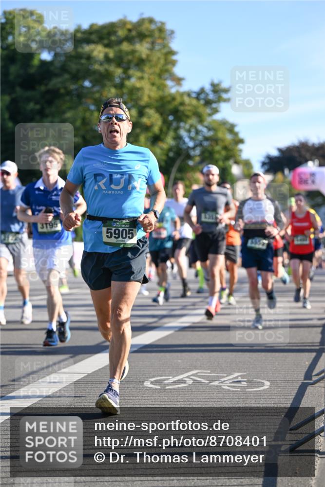 07.09.2025 - BARMER Alsterlauf Dr. Thomas Lammeyer http://msf.ph/oto/8708401 07.09.2025 09:30:38 Laufen 3, 95, 5905 meine-sportfotos.de